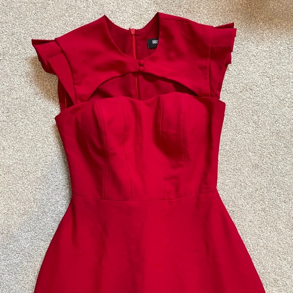 STUNNING MIDI RED DRESS SIZE XS - Picture 2 of 5